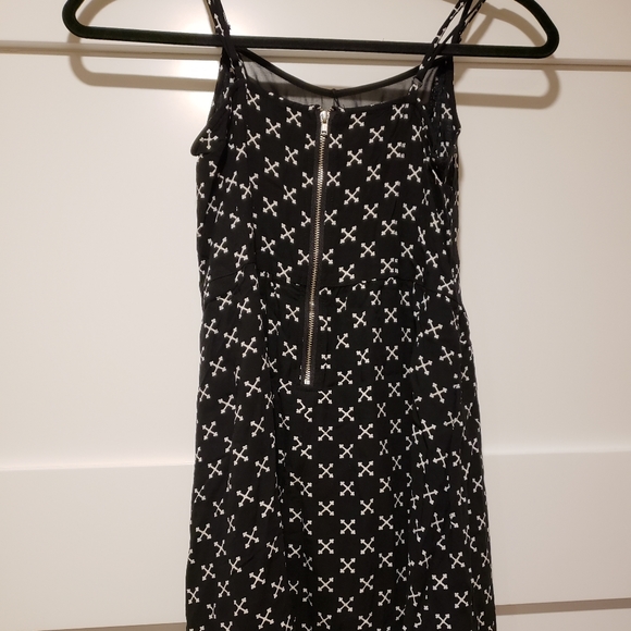 2 for $20 - Summer Dress - Picture 4 of 8